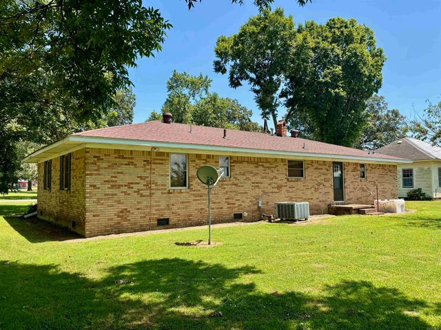 202 S Free St, Portia, AR 72457