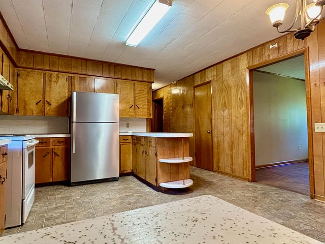 202 S Free St, Portia, AR 72457