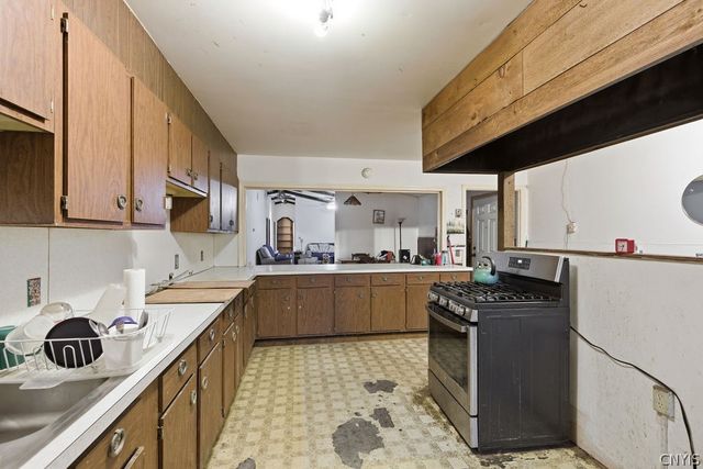 271 Barnard Road, Schroeppel, NY 13135