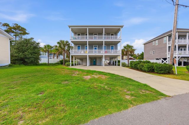 1102 Perrin Dr., North Myrtle Beach, SC 29582
