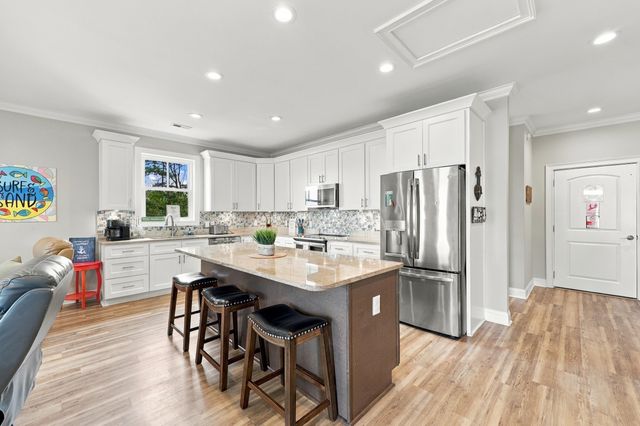 1102 Perrin Dr., North Myrtle Beach, SC 29582