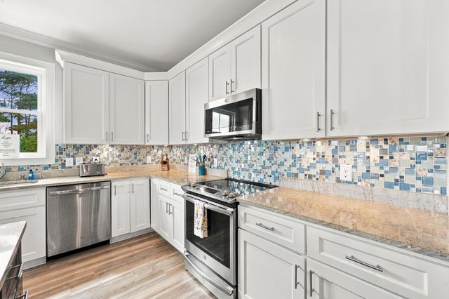 1102 Perrin Dr., North Myrtle Beach, SC 29582