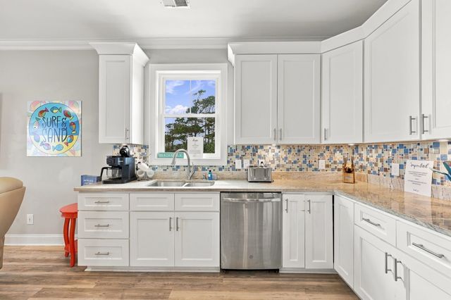 1102 Perrin Dr., North Myrtle Beach, SC 29582