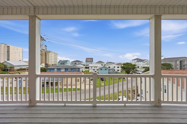 1102 Perrin Dr., North Myrtle Beach, SC 29582