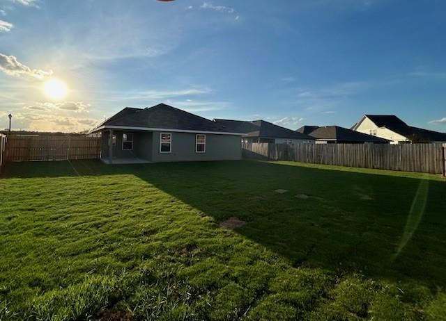 310 Doss DR, Rockdale, TX 76567