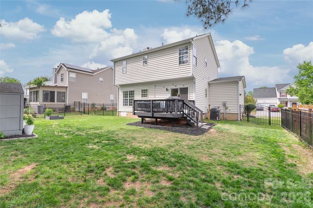 11422 Larix Drive, Charlotte, NC 28273