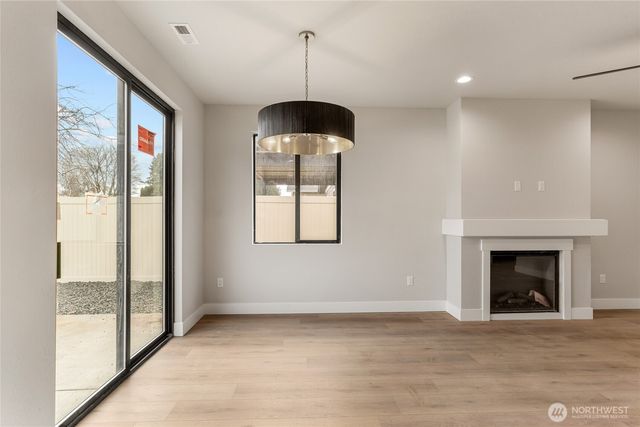 579 S Perry Avenue, East Wenatchee, WA 98802