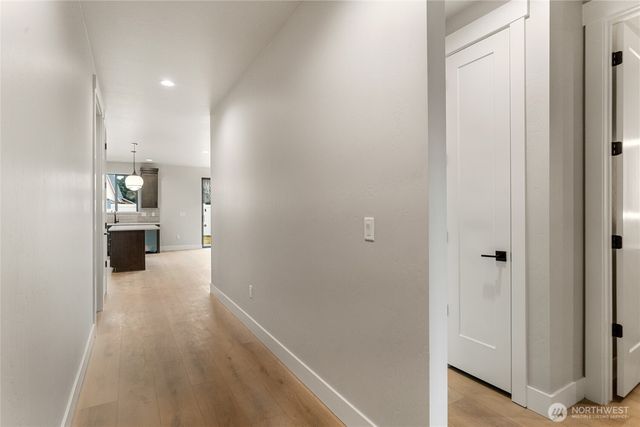 579 S Perry Avenue, East Wenatchee, WA 98802