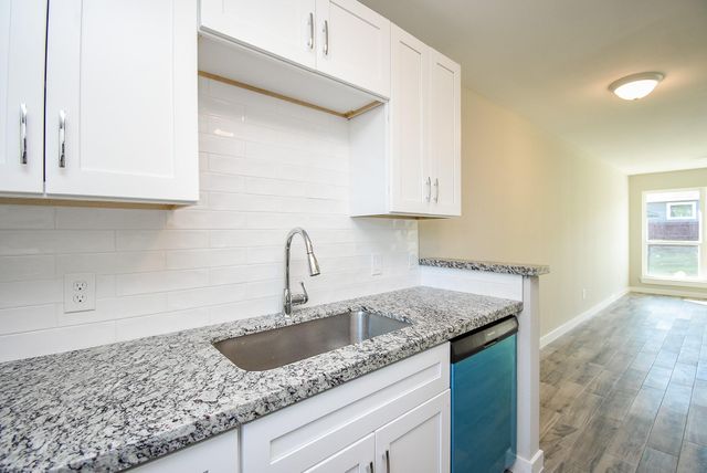 6522 De Priest Street B, Houston, TX 77091