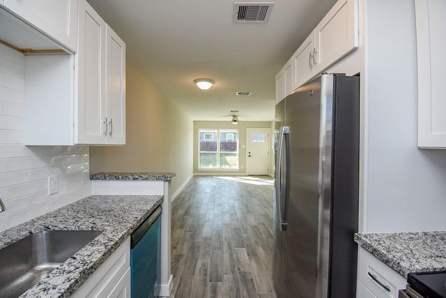 6522 De Priest Street B, Houston, TX 77091