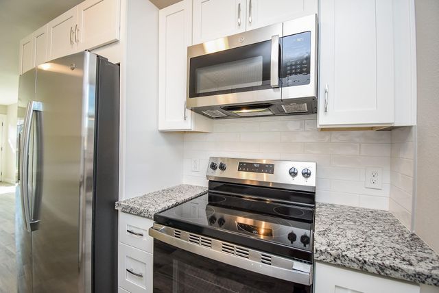 6522 De Priest Street B, Houston, TX 77091