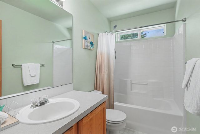 8409 152nd Avenue E, Puyallup, WA 98372