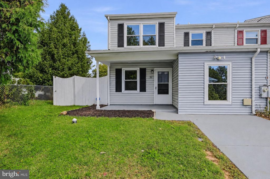 32 STEPHANIE DR, Bear, DE 19701 — photo 2