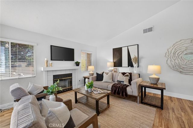 24593 New Haven, Murrieta, CA 92562