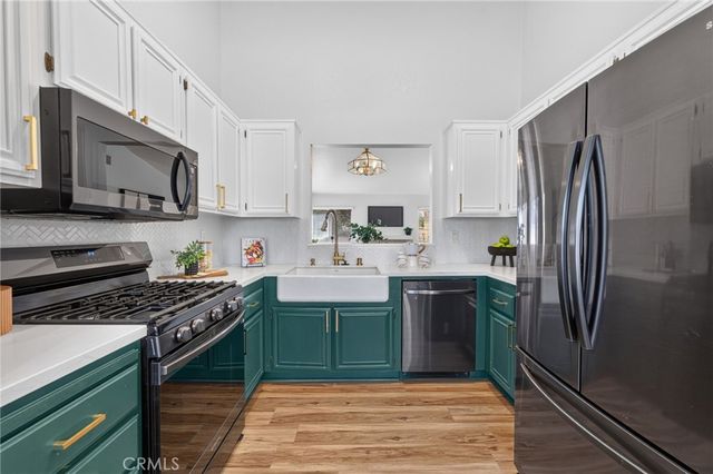 24593 New Haven, Murrieta, CA 92562