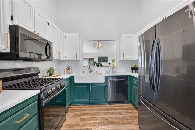 24593 New Haven, Murrieta, CA 92562