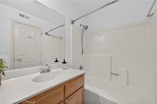 24593 New Haven, Murrieta, CA 92562