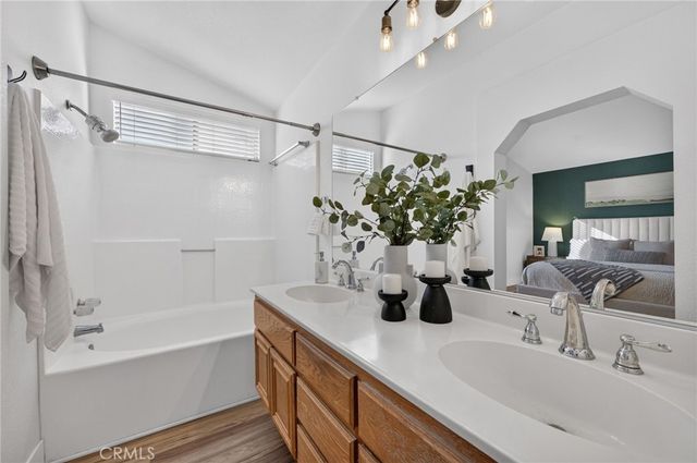 24593 New Haven, Murrieta, CA 92562