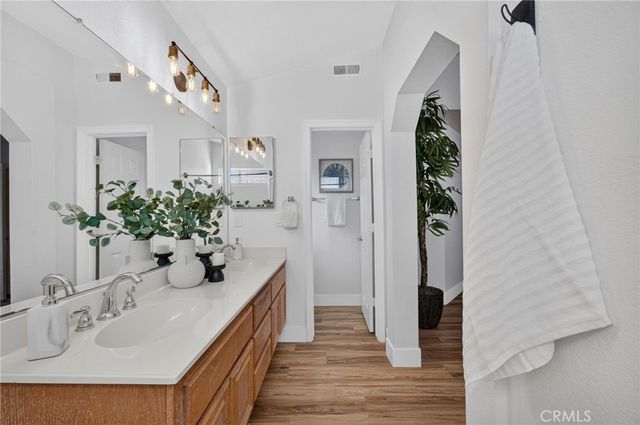 24593 New Haven, Murrieta, CA 92562