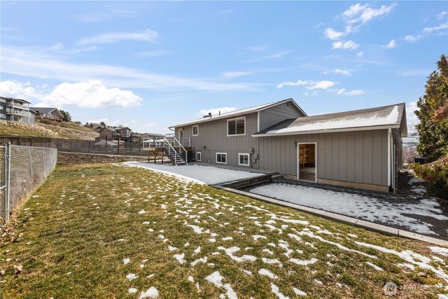 109 Pyramid Place, Chelan, WA 98816