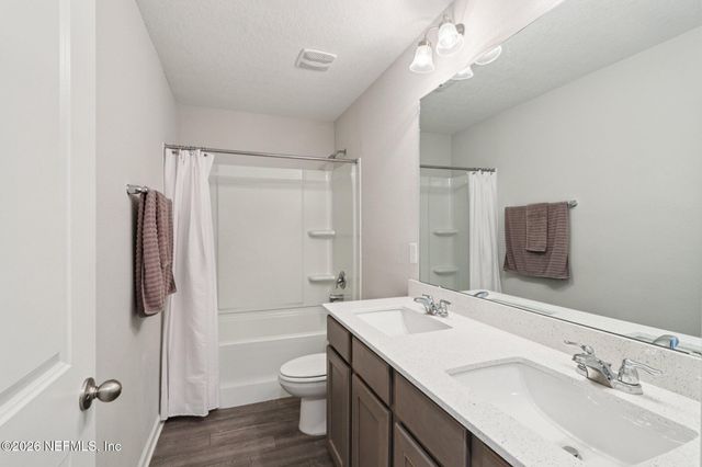 5801 LE SABRE Road, Jacksonville, FL 32244