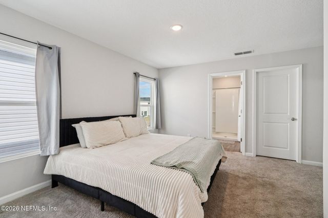 5801 LE SABRE Road, Jacksonville, FL 32244