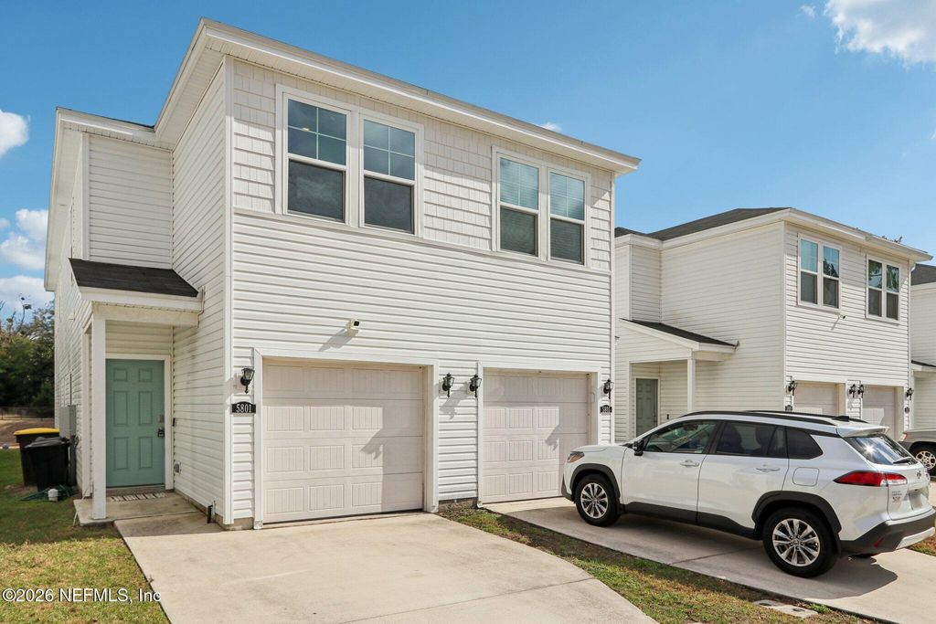 5801 LE SABRE Road, Jacksonville, FL 32244