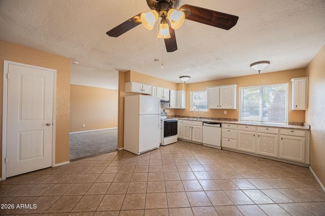 2130 W CORTEZ Avenue, Phoenix, AZ 85029