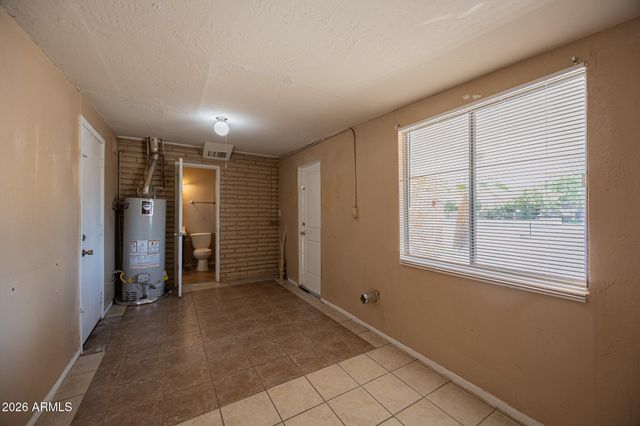 2130 W CORTEZ Avenue, Phoenix, AZ 85029