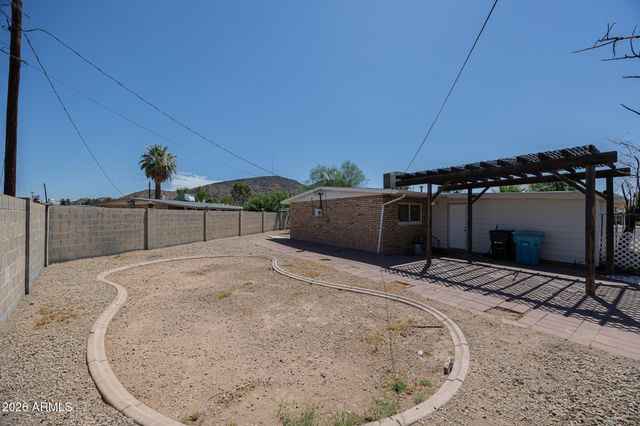 2130 W CORTEZ Avenue, Phoenix, AZ 85029