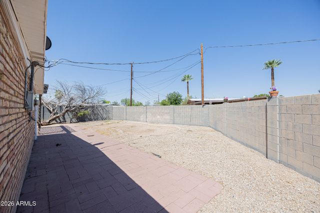 2130 W CORTEZ Avenue, Phoenix, AZ 85029