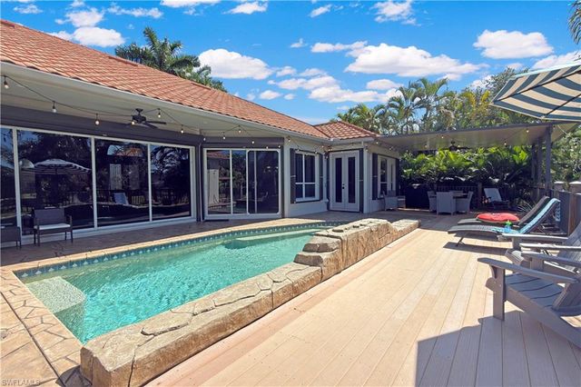 8723 S Lake CIR, Fort Myers, FL 33908