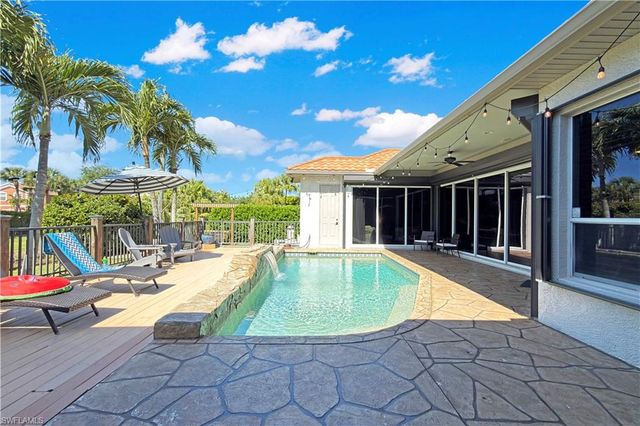 8723 S Lake CIR, Fort Myers, FL 33908