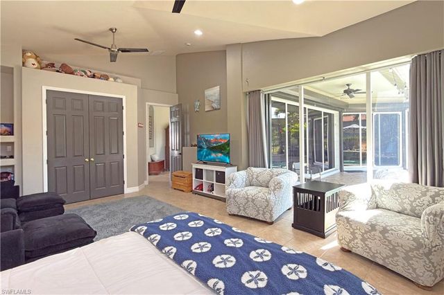 8723 S Lake CIR, Fort Myers, FL 33908