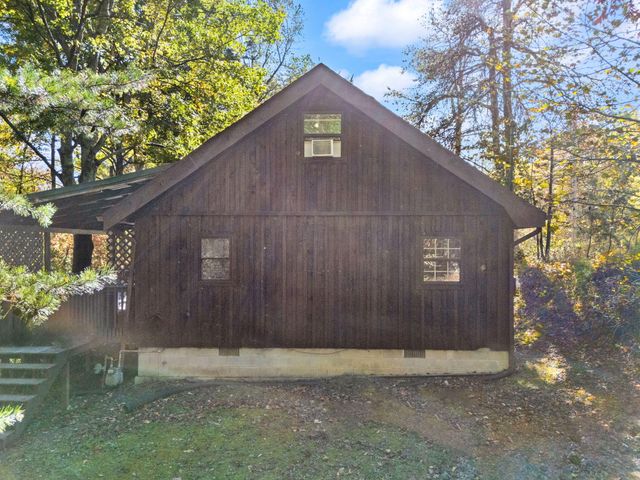 785 Cliffview Road, Rogers, KY 41365