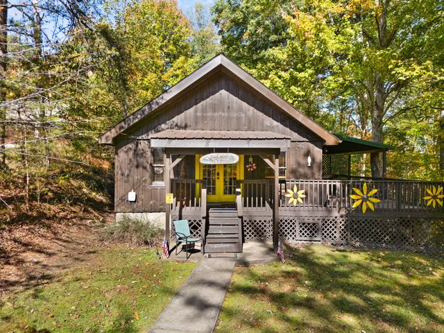 785 Cliffview Road, Rogers, KY 41365