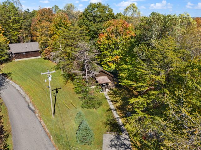 785 Cliffview Road, Rogers, KY 41365