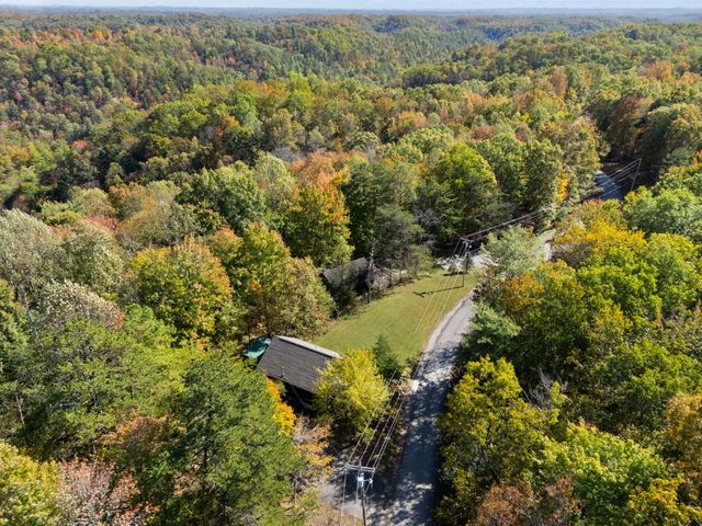 785 Cliffview Road, Rogers, KY 41365