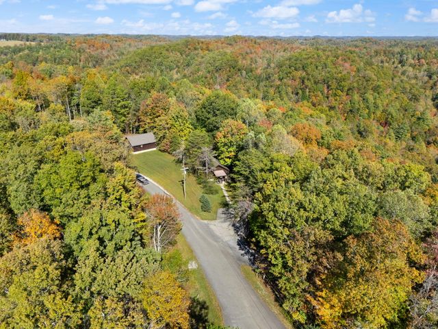 785 Cliffview Road, Rogers, KY 41365