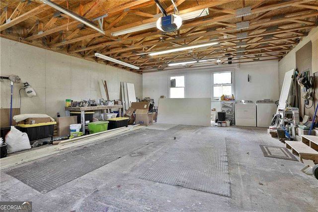 2037A Lively Ridge Road NE, Atlanta, GA 30329