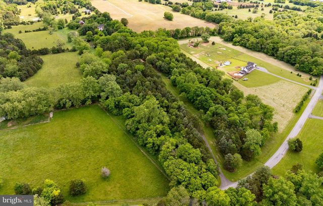 105 FERN CREEK LN, Martinsburg, WV 25404