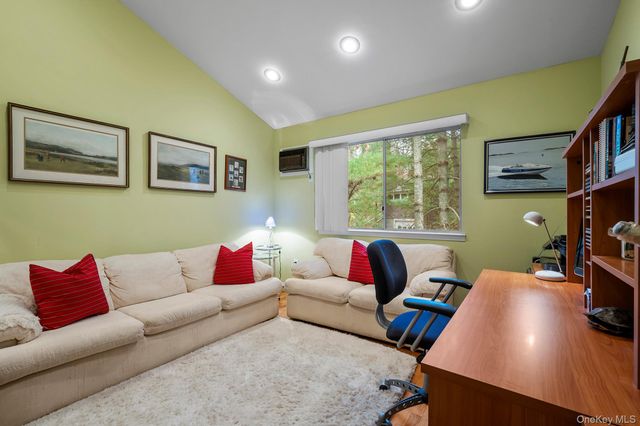 41 Woodpink Drive, East Hampton, NY 11937