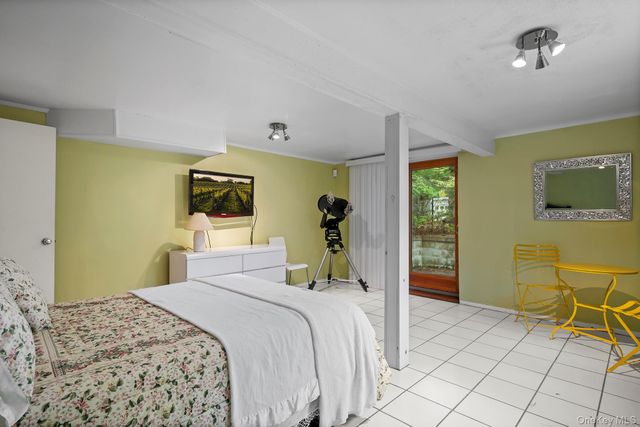 41 Woodpink Drive, East Hampton, NY 11937