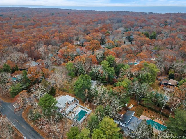 41 Woodpink Drive, East Hampton, NY 11937