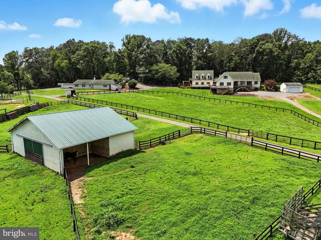 8260 RIVER HILLS LN, Rixeyville, VA 22737