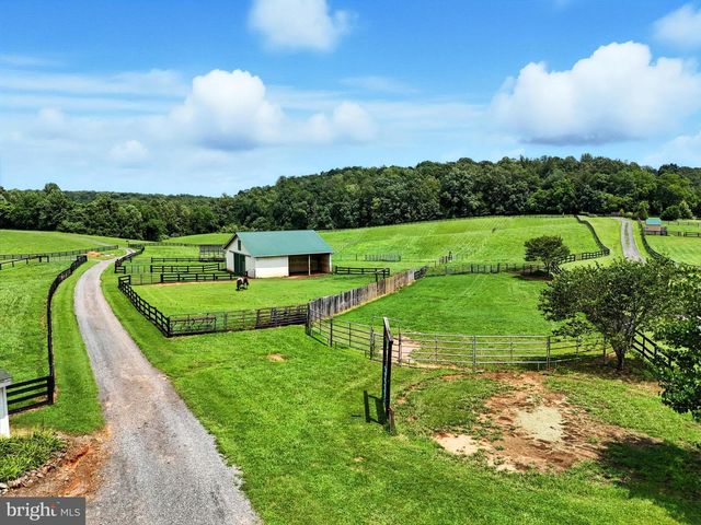 8260 RIVER HILLS LN, Rixeyville, VA 22737