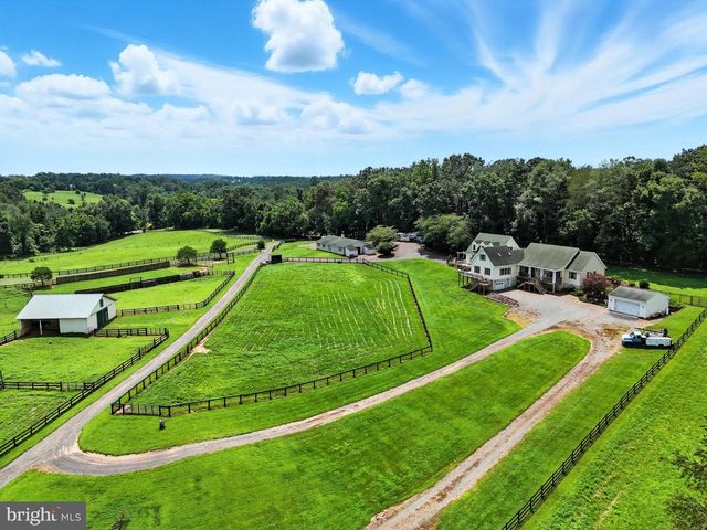 8260 RIVER HILLS LN, Rixeyville, VA 22737