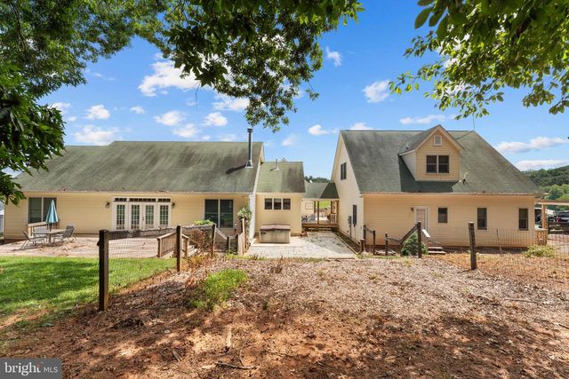 8260 RIVER HILLS LN, Rixeyville, VA 22737