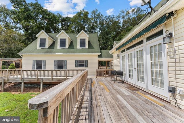 8260 RIVER HILLS LN, Rixeyville, VA 22737