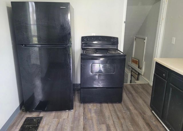 1012 E 17th Avenue, Columbus, OH 43211